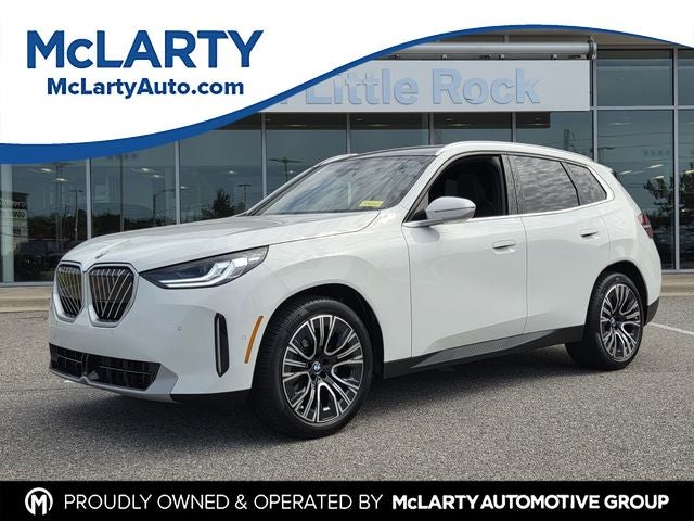 2026 BMW X3 30 xDrive in Alpine White — front three-quarter view