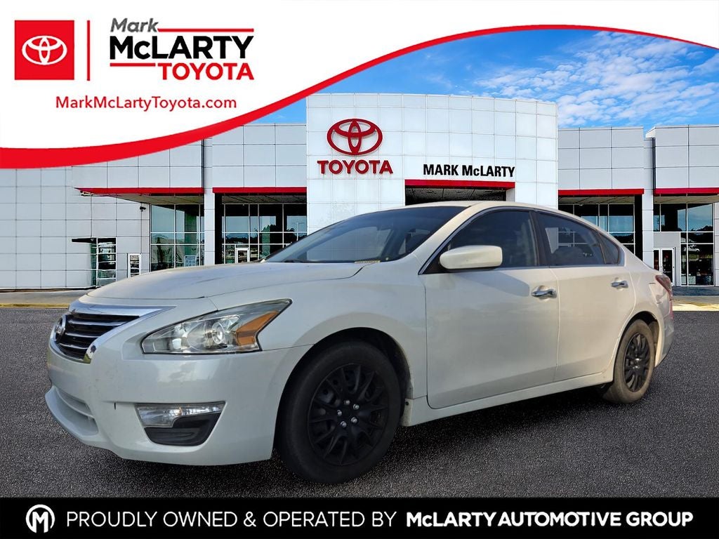 2014 Nissan Altima 2.5 S in Pearl White — front three-quarter view