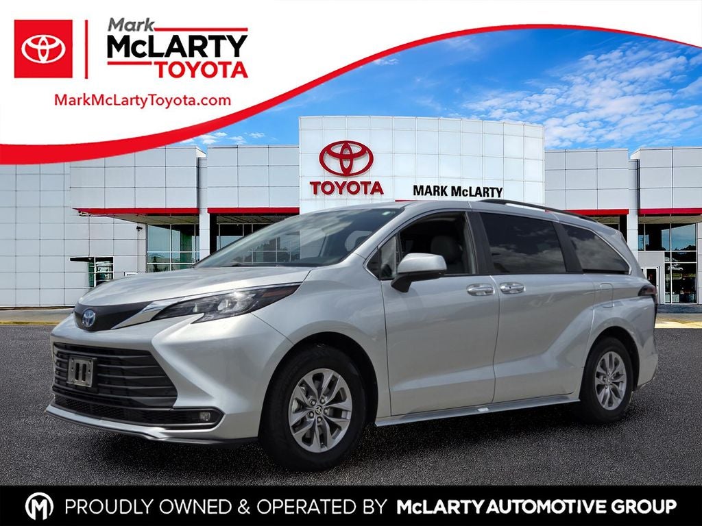 2025 Toyota Sienna XLE 8 Passenger in Celestial Silver — front three-quarter view