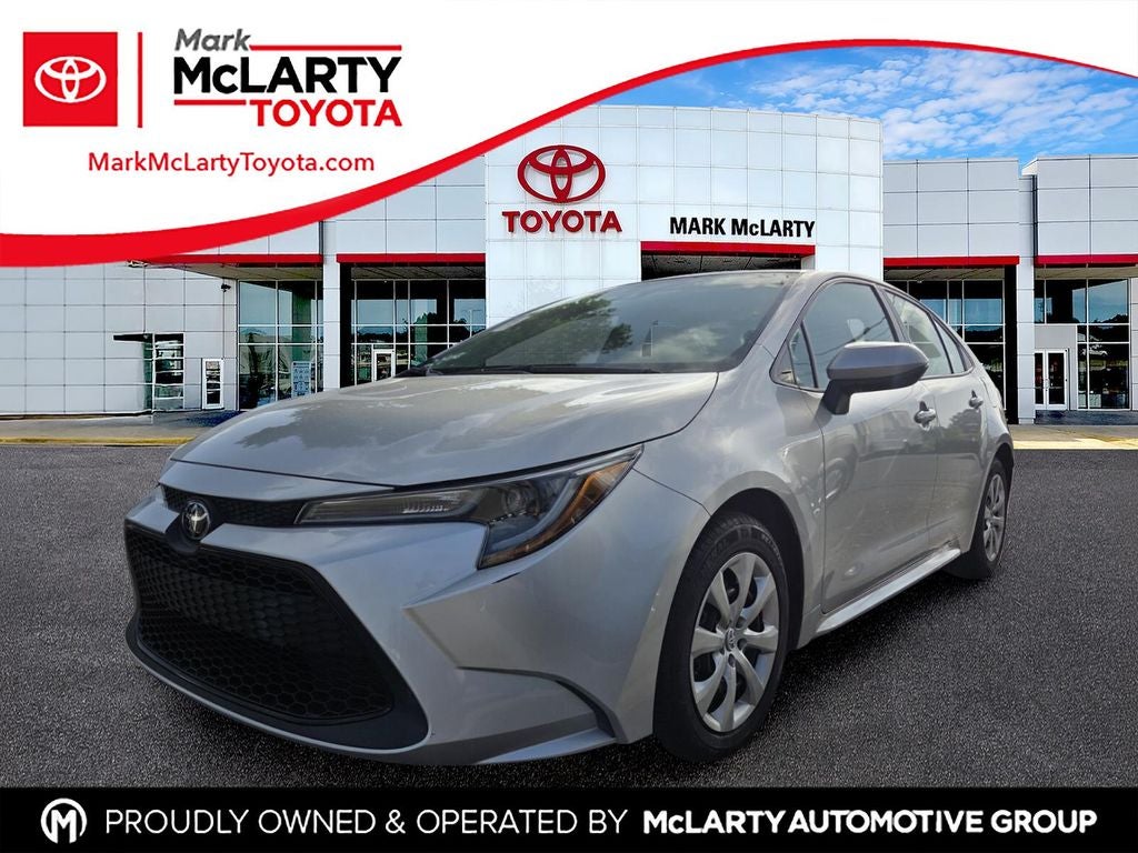 2020 Toyota Corolla LE in Classic Silver Met — front three-quarter view