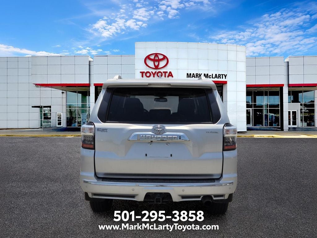 2016 Toyota 4RUNNER — interior view