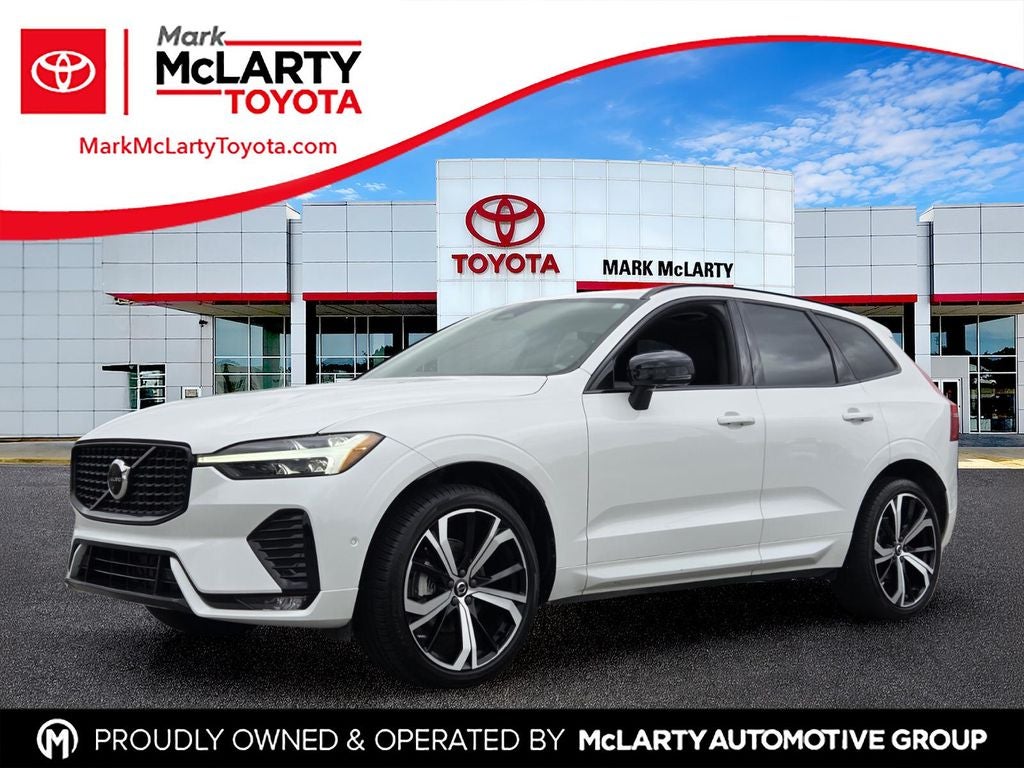 2023 Volvo XC60 B5 Ultimate Dark Theme in Crystal White — front three-quarter view