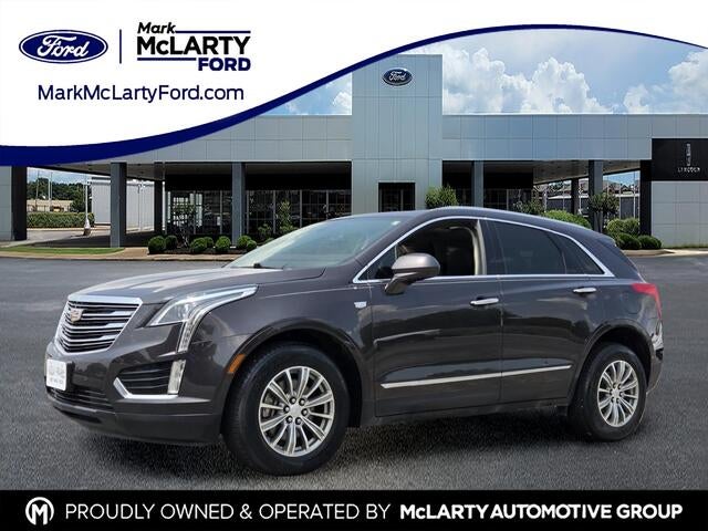 2019 Cadillac XT5 Luxury in Dark Granite Metallic — front three-quarter view