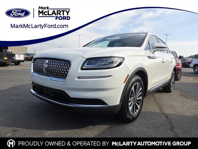 2022 Lincoln Nautilus Reserve in White Metallic — front three-quarter view