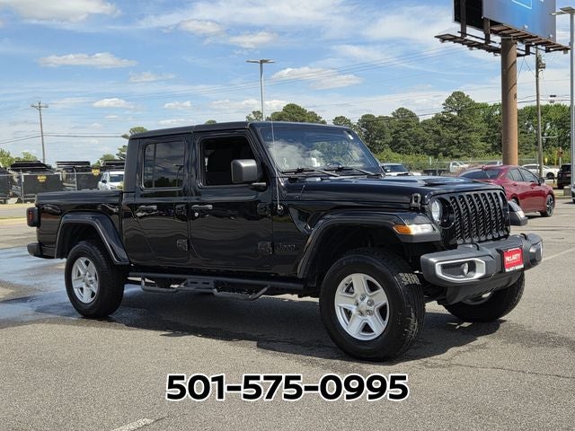 2021 Jeep Gladiator — interior view