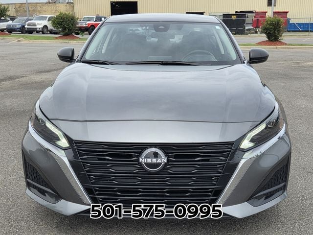2025 Nissan Altima — detail view